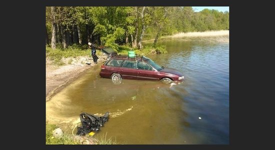 Subaru завелся после трех месяцев на дне озера