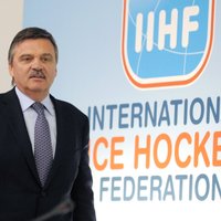 Fāzels kārtējo reizi pārvēlēts IIHF prezidenta amatā