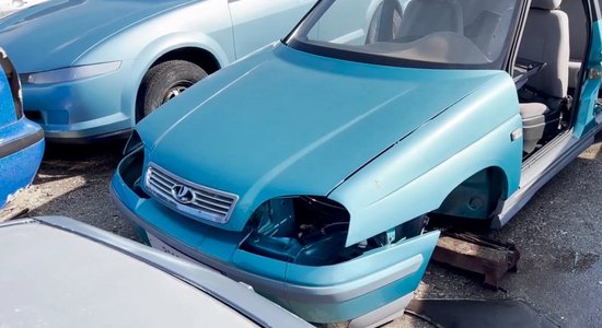 Video: Krievijā vandaļi iznīcinājuši 'AvtoVAZ' koncepta auto kolekciju