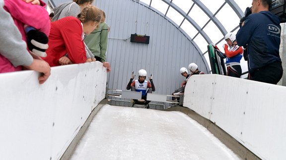 Tradicionās kamaniņu sporta pirmssezonas sacensības starta rāvienos "Prezidenta kauss 2015" - 71