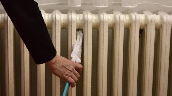 radiators sildītājs tīrīt tīrīšana uzkopšana 