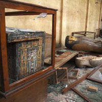 Mursi atbalstītāji izdemolējuši muzeju ar faraonu laiku senlietām