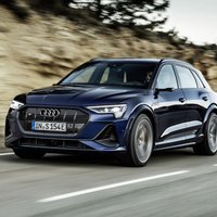 'Audi e-tron' versijā 'S' ir pasaulē pirmais ar trim elektromotoriem