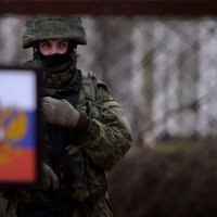Krievija okupētajā Krimā izvietojusi 60 000 karavīru, secina eksperti
