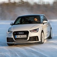 Video: ziemas prieki ar 'Audi A1 quattro'