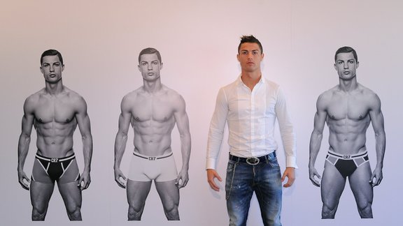 CR7_Presentation_07