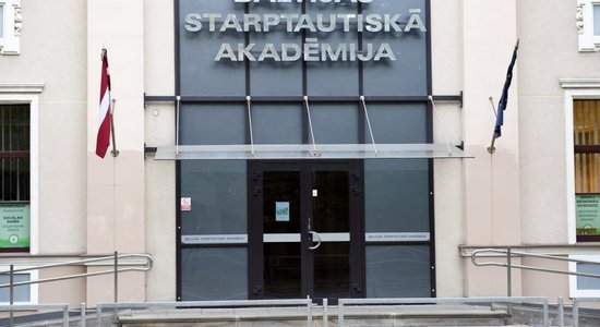 В "Балтийской международной академии" выявлены нарушения: вузу выдали чрезвычайную аккредитацию