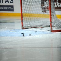 KHL varētu atteikties no spēlēm pirmdienās