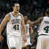'Celtics' pieveic 'Wizards' un iekļūst NBA pusfinālā