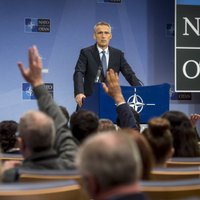 Столтенберг: НАТО работает над укреплением военного присутствия в странах Балтии