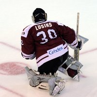 Latvijas izlases treniņnometni pamet astoņi hokejisti