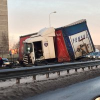 ФОТО: Пьяный польский водитель устроил аварию на Южном мосту