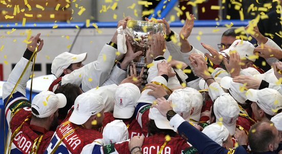 ФОТО, ВИДЕО. Чехия на домашнем льду стала чемпионом мира по хоккею, у Швейцарии - серебро 