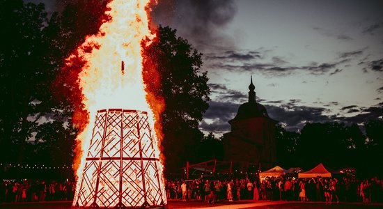 Notiks ikvasaras etnofestivāls 'Sviests' Valmiermuižā