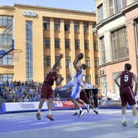 Arī Latvijas 3x3 basketbolisti iekļūst Rīgā notiekošā EČ atlases turnīra ceturtdaļfinālā