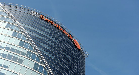 Brauders iesniedzis sūdzību pret 'Swedbank' Latvijā; banka pārmetumus noraida