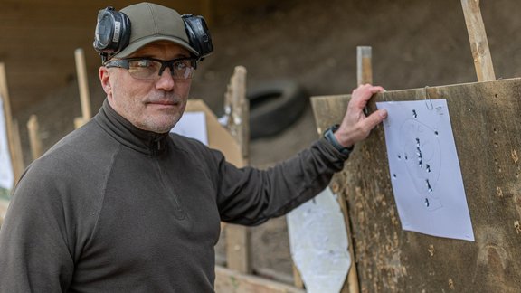Ilmārs Rāgs: Krievija vairs nesūta visu savu bruņutehniku uz Ukrainu, daļa paliek otrpus mūsu robežai