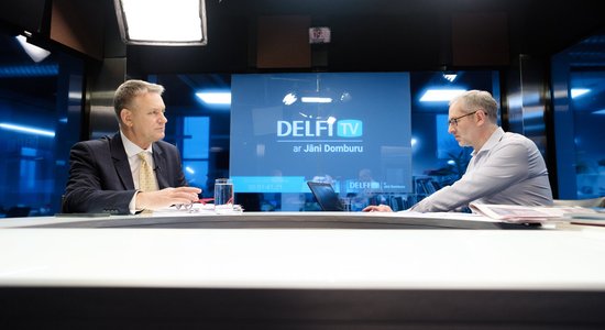 'Delfi TV ar Jāni Domburu' atbild Nauris Puntulis. Sarunas teksts