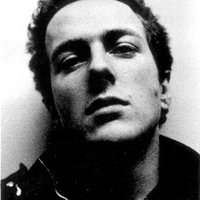 Atrasti bijušā 'The Clash' līdera Strammera agrīnie ieraksti