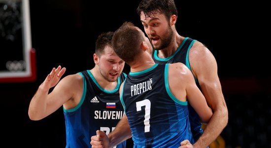 Dončiča likstas neliedz Slovēnijai grupas līderu duelī pieveikt Spāniju