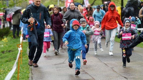 "RIMI" RĪGAS MARATONS BĒRNU DIENA UN ĢIMEŅU SKRĒJIENS - 10