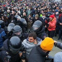 В России на акциях в поддержку Навального задержано более 3400 человек