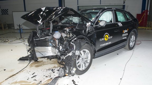 'Audi Q5' @ 'EuroNCAP' - 4