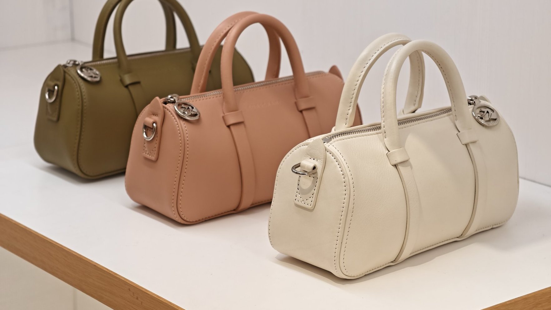 Kāpēc pensiju uzkrājums samazinās, iespējami sastrēgumi, apdraudēti būvdarbi. Aktuālais ekonomikā 9. aprīlī