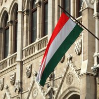 Ungārijā reidos pret neonacistu grupējumu aiztur 12 cilvēkus, konfiscētas sprāgstvielas