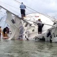 У берегов Тонга нашли яхту с 200 кг кокаина и трупом