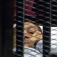 Mubaraks paliek apcietinājumā korupcijas apsūdzību dēļ