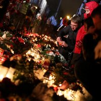 Сотни людей почтили память погибших в золитудской трагедии