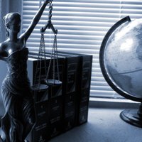 Par pulcēšanās aizlieguma neievērošanu tiesnesei Sladzevskai izsaka rājienu