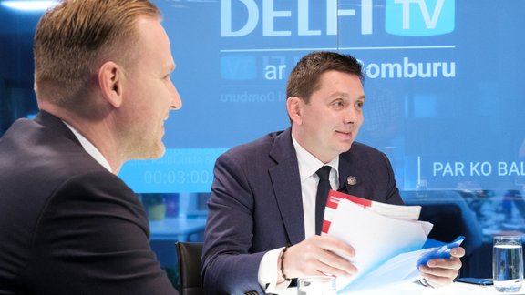 Delfi TV ar Domburu: Artuss Kaimiņš, Aldis Gobzems - 11