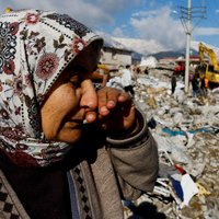 Землетрясение в Турции и Сирии: погибших больше 8700, надежд найти под завалами выживших все меньше