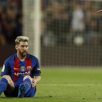 'FC Barcelona' uz trim nedēļām paliek bez Mesi
