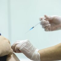 Большая часть полученных в пятницу вакцин доставлена на места вакцинации