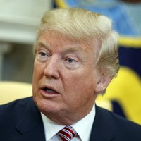 Трамп поручил рассекретить документы по "российскому делу"