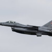 Daļa Ukrainas F-16 tiks izvietota ārvalstu aviobāzēs
