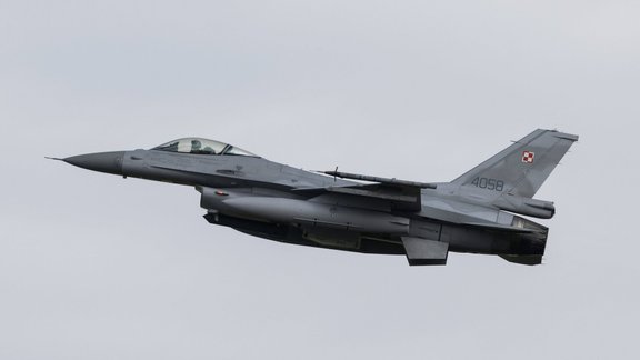 F-16