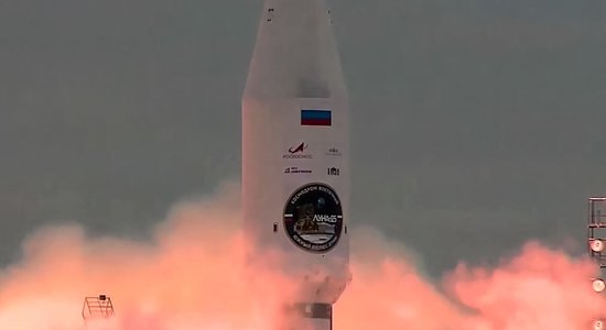 Российский аппарат "Луна-25" столкнулся с Луной и разбился