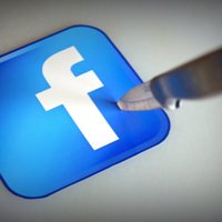Facebook удалил подозрительные аккаунты. Связаны ли они с Россией?