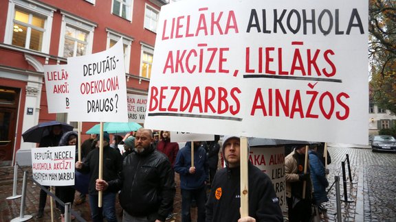 Protests pret alkohola akcīzes nodokli