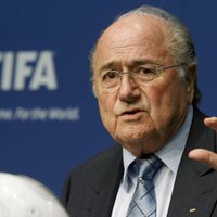 FIFA prezidents grib strādāt radio