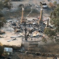 Krūmāju ugunsgrēkos Tasmānijā nodegušas ēkas un apdraudēti iedzīvotāji
