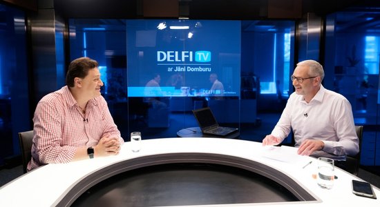 'Delfi TV ar Jāni Domburu' atbild operdziedātājs Aleksandrs Antoņenko. Pilns ieraksts