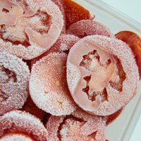 Vasaras garšas saglabāšana: variācijas tomātu saldēšanai