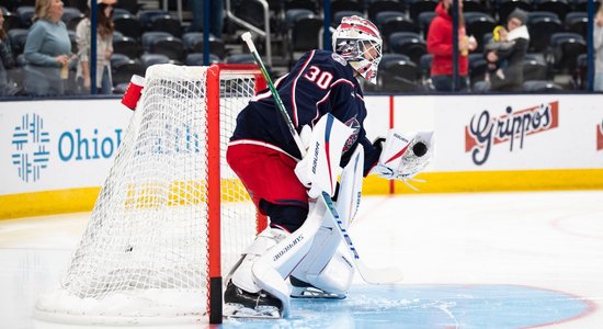 'Blue Jackets' vārtsargs Mārtins no neaizsargāto spēlētāju saraksta nonāk Karolīnā