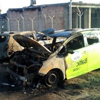 В Риге сожжены четыре машины BalticTaxi: компания жалуется на нападения и запугивание
