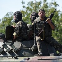 Ukrainā joprojām ir simtiem Krievijas karavīru, ziņo NATO